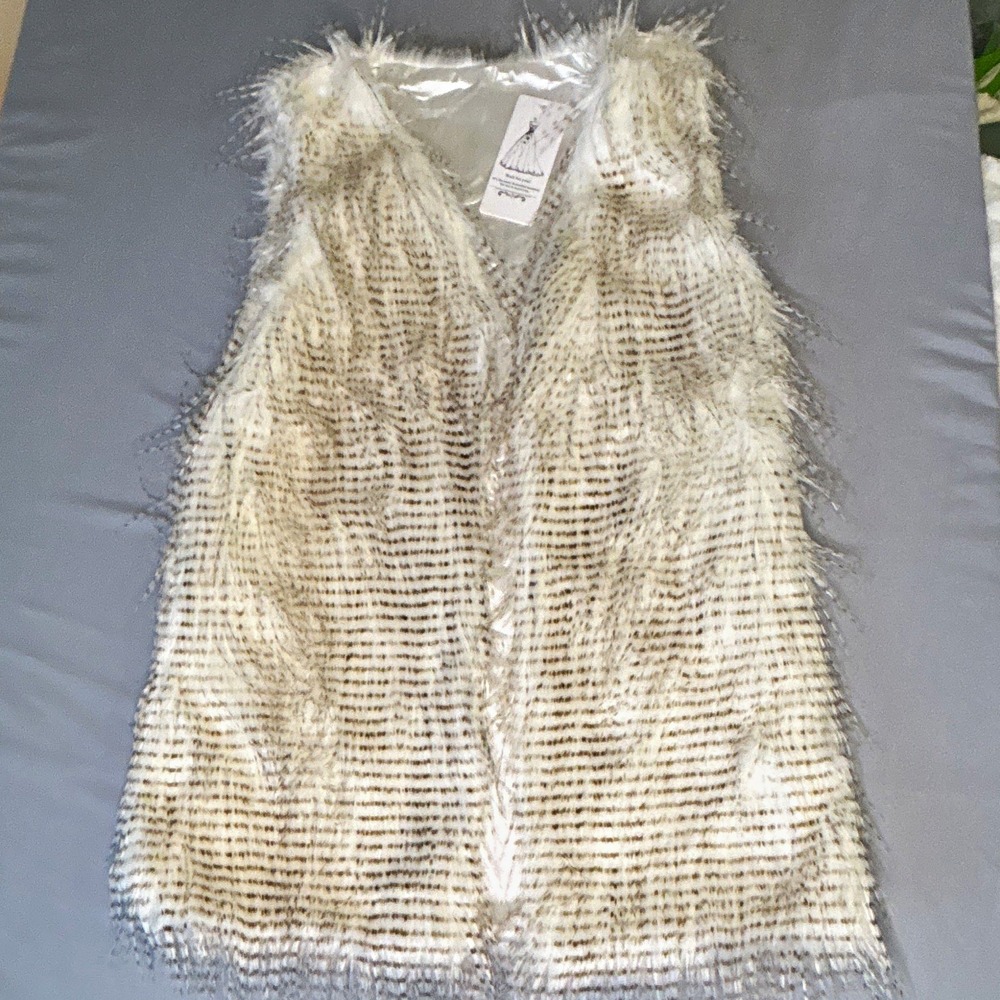 Wait For You Womens Faux Fur Long Vest Shaggy Striped Cream Brown Size Large NWT